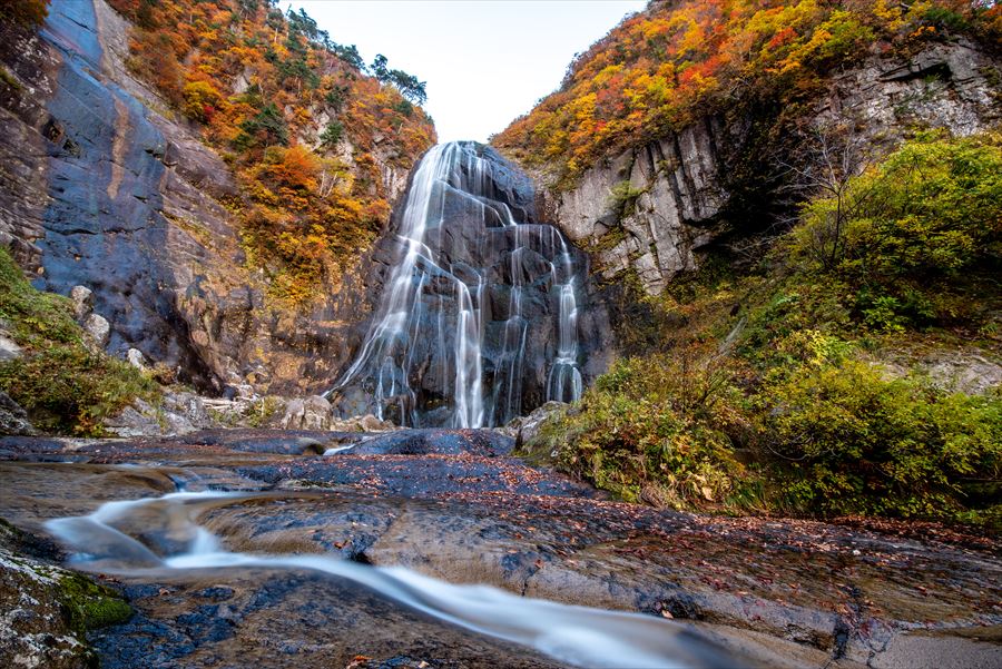 紅葉の安の滝