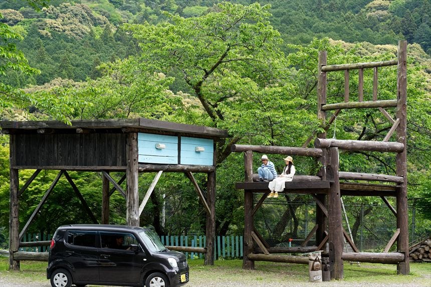 軽自動車と比較した大きな椅子のサイズ感