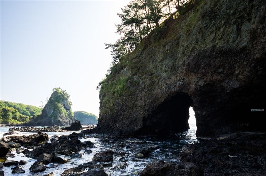 陸から見た巌門