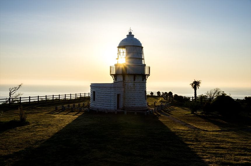 禄剛崎灯台（ろっこうさきとうだい）