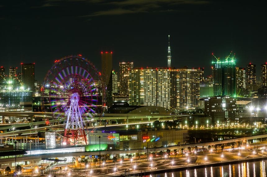 テレコムセンターからみえるスカイツリーと観覧車
