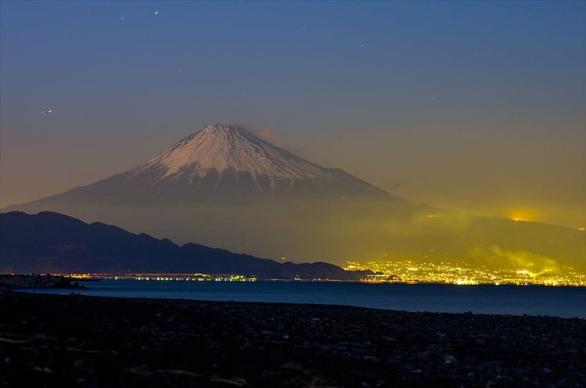 三保の松原 三保の松原の夜景と富士山