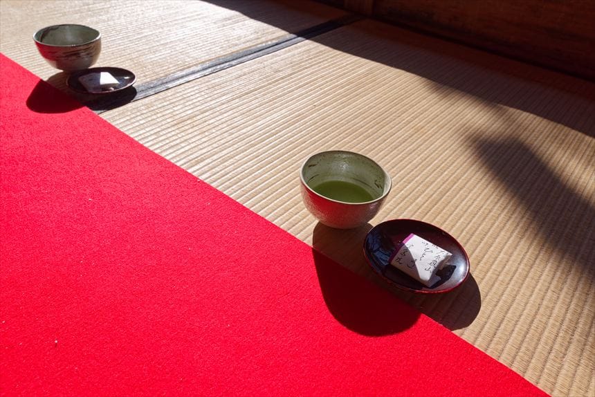 宝泉院の抹茶とお菓子