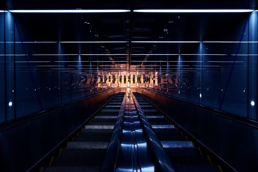 さきしまコスモタワー展望台のエスカレーター