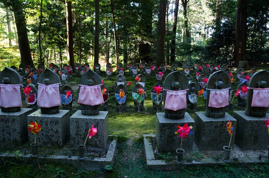 金剛輪寺 金剛輪寺 参道脇の千体地蔵
