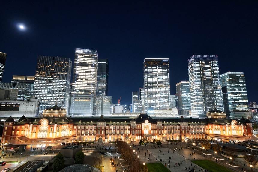 新丸ビルからの東京駅夜景
