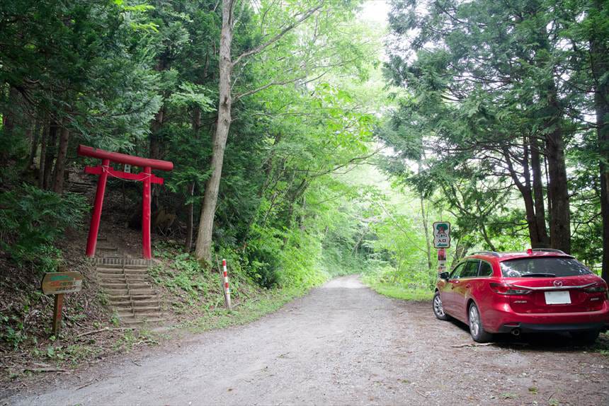 十二本ヤスの駐車スペース