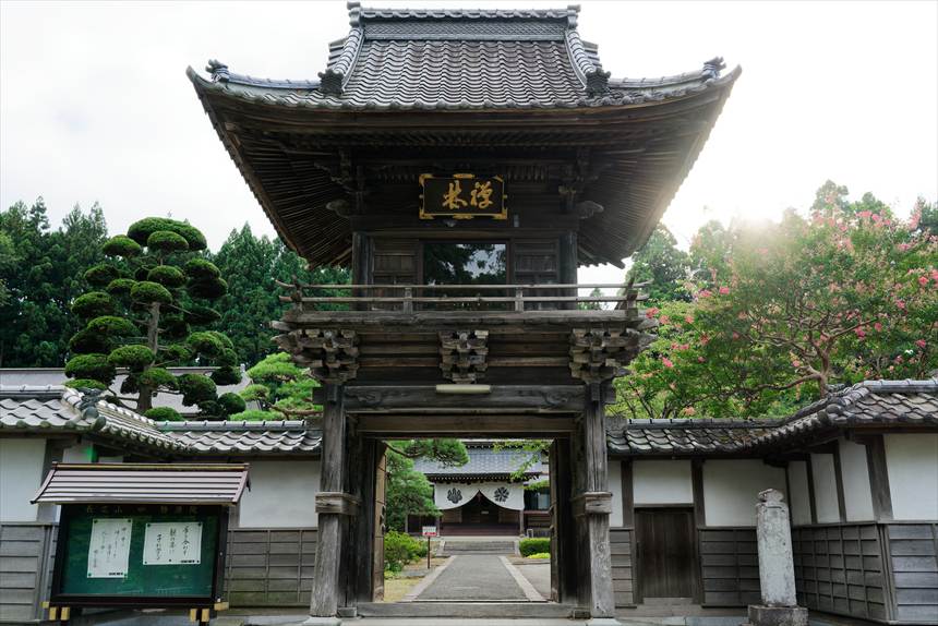 勝源院　山門