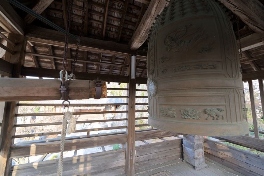 阿弥陀寺の鐘楼にある鐘