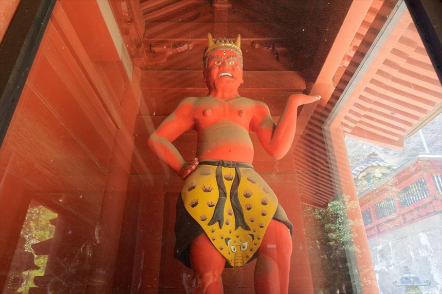 妙義神社　赤鬼