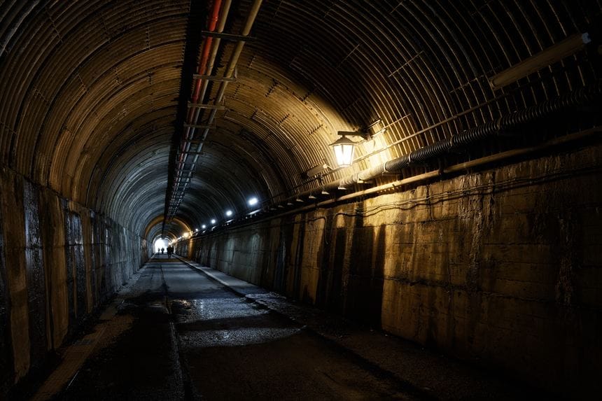 寸又峡への道の途中にあるトンネル